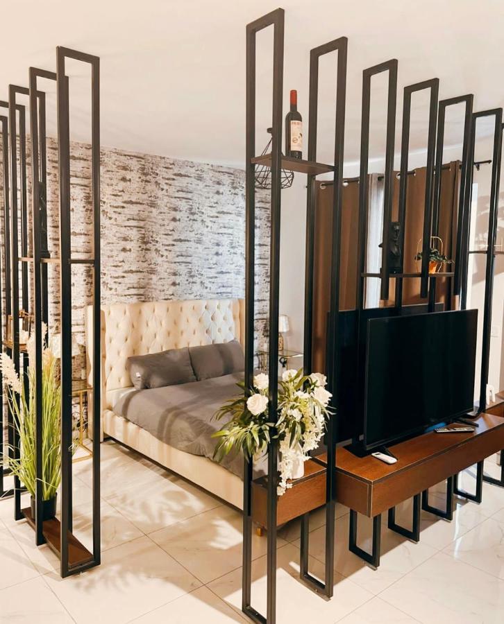 Modern Designed & Spacious In C11b *